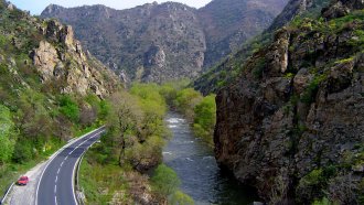 Шест са кандидатите за второто платно на магистралата извън Креснеското дефиле