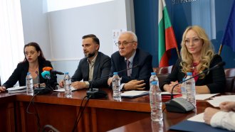 МЗ увеличава бюджета на проекта за насърчаване на специализациите с 26.5 млн. лева