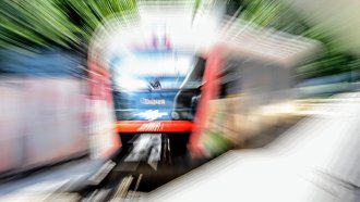 Държавата ще даде 1.4 млрд. евро за пътнически жп превози за 12 години