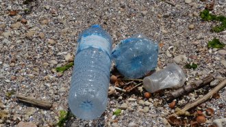 Преговорите за глобален договор за пластмасата се провалиха, вниманието се насочва към „намали – използвай повторно – рециклирай“