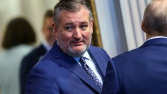 “Като мафиот“. Един от най-влиятелните републиканци критикува остро Тръмп за свободата на словото