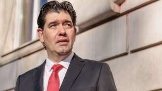 От БСП твърдят, че министрите им не получават заповеди от Пеевски