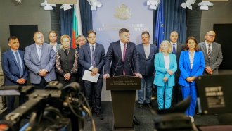 ДаБГ с „план за отпор на завладяната държава“: Протестна готовност, кандидат за президент и надграждане на ПП-ДБ