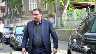 Даниел Митов: След случая с починалия наркозависим от Ботевград са арестувани 33 души, 600 са проверени