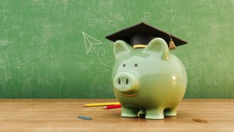 Минимум 150 лева: По-високи стипендии за студентите от октомври