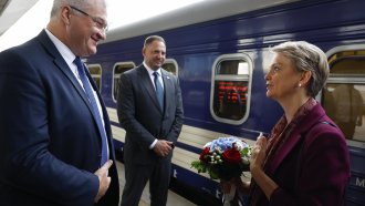 Великобритания обяви нови санкции срещу Русия