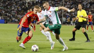 Европейският шампион по футбол Испания се наложи над България с три гола за едно полувреме