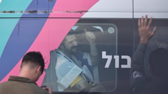 „Хамас“ освободи заложниците. Според Тръмп войната е приключила