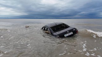 Четвърта жертва на потопа. Щети за милиони, мародери и нова проверка на презастрояването