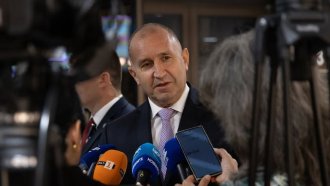 Радев очаква хората да реагират все повече на ширещия се произвол