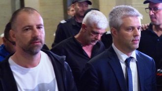 Прокуратурата даде на съд Благомир Коцев, но крие името на обвиняем депутат