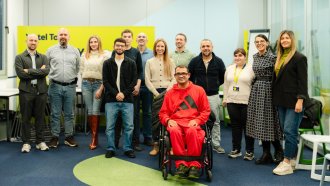 „Рамо до рамо“ четирима специални служители плюс куче влизат в екипа на Yettel