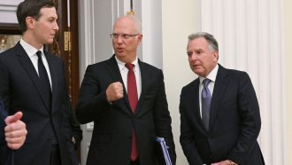 САЩ и Русия удължиха договора за ядрените оръжия с 6 месеца и възобновиха военните контакти за първи път от 2021 г.