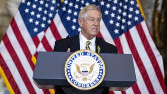 „ДаллБогг“ наел лобисти от САЩ, конгресмен иска намеса на премиера