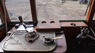 Инфаркт покоси ватман на поста му, преди да почине задейства ръчната спирачка