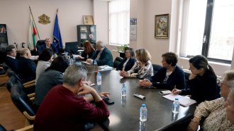 Здравният министър иска да възстанови Обществения съвет за изграждане на детската болница