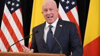 Спор за обрязването показа на Европа истинското лице на новата американска дипломация