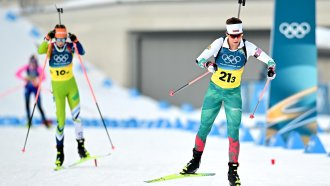 България завърши на 16-о място при смесената щафета и подобри олимпийския си рекорд