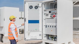 Батериите не се държат „правилно“, не стигат балансиращи мощности и вносът на по-скъп ток е зад ъгъла