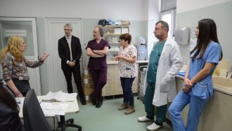 Варненският кмет поиска 300 000 евро от служебната власт за спасяването на болница „Света Анна“