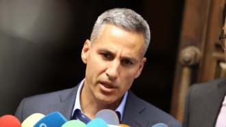 Премиерът ще обсъди мерки срещу високите цени с хипермаркети, телекоми, синдикатите и банки