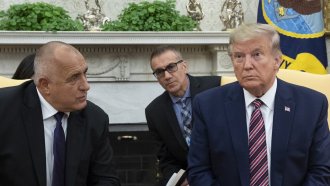 „Надали Тръмп знае кой е Пеевски. Той знае кой е Бойко Борисов, защото сме седели на камината“