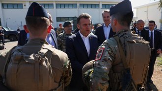 Макрон обеща „отбранителна мисия“ за отваряне на Ормузкия проток