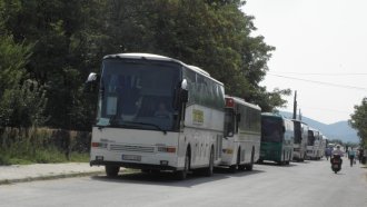 Автобусните превозвачи искат компенсации заради цените на горивата