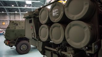 Естония се снабдява с още американски ракети „Хаймарс“