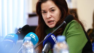 Уволнената шефка на ИАМН се завърна като директор на Столичната здравна каса