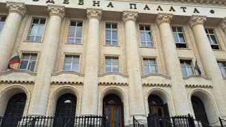 Върховни по съдии, не по право