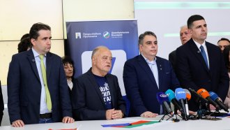 „Сериозна политическа грешка“. ПП и ДБ се разцепиха в две групи в новия парламент (обновена)