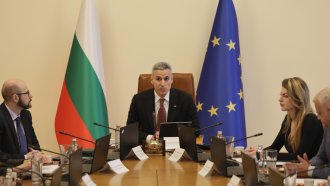 Кабинетът „Гюров“ оттегли завещаната му продажба на държавни имоти
