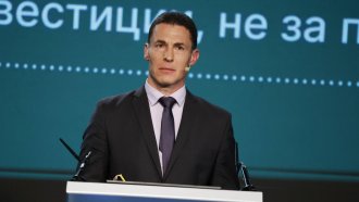 Бъдещото правителство няма да налага таван на цените, но ще вдига „червен флаг“ при високи надценки