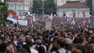 Над 180 000 души са участвали в антиправителствените протести в Белград