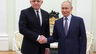 Словашката опозиция осъди посещението на Фицо в Москва и го оцени като „шамар в лицето“ на съюзниците
