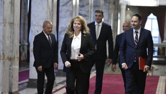 „Прогресивна България“ със заявка за нов дълг за пенсии и социални разходи