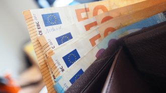 Работодателят ще обявява средните заплати във фирмата по длъжности