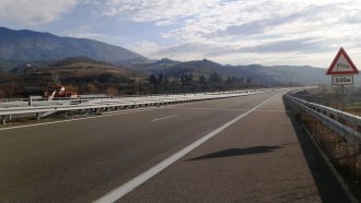12-годишно дете спаси майка си на „Струма“, прилошало ѝ зад волана