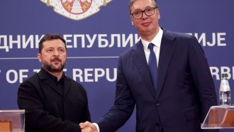 Зеленски към Вучич: Украйна е във война и няма време за скептицизъм