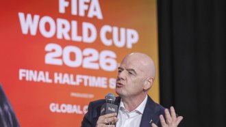 Инфантино се извини за грешките и остава начело на FIFA (обновена)