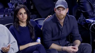 Защо Megxit приключва и самозаточилите се в САЩ Меган и Хари се завръщат във Великобритания