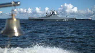 Украински дронове потопиха руски цивилен кораб на „Росатом“