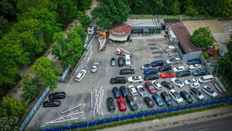 Столичната община запечата „Капитолия“ и запорира сметките и колите на дружеството