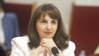 По-високи майчинство, детски и помощи за ученици се обсъждат за 2027 г.